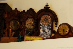 3- Clocks-1-L